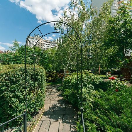 Apartment Poznyaky-Bazhana Kijev Kültér fotó