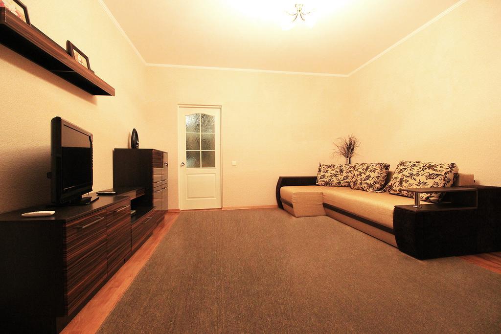 Apartment Poznyaky-Bazhana Kijev Kültér fotó