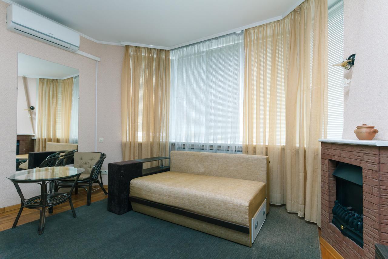 Apartment Poznyaky-Bazhana Kijev Kültér fotó