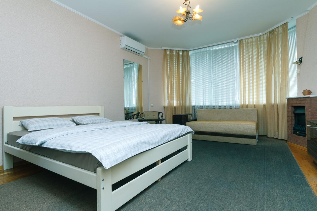 Apartment Poznyaky-Bazhana Kijev Kültér fotó
