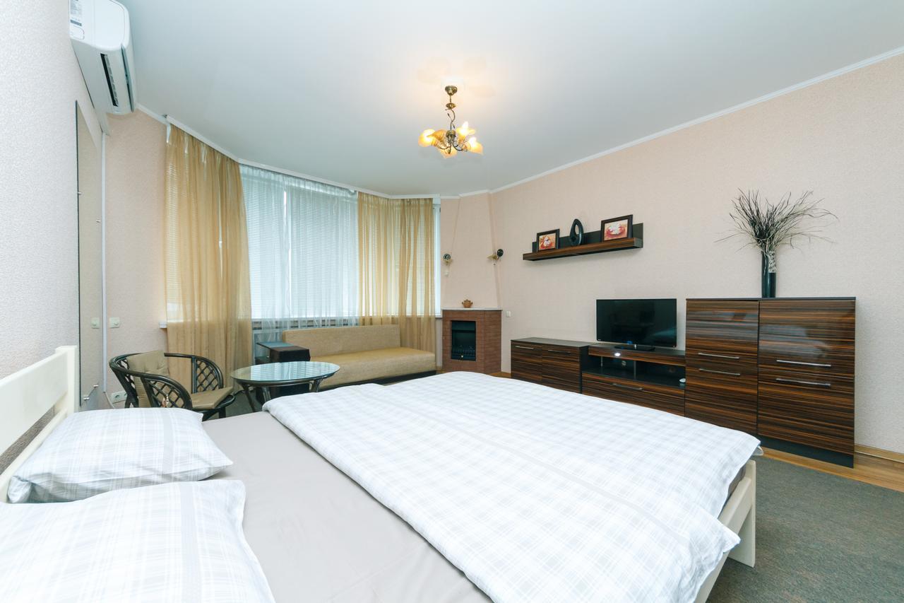 Apartment Poznyaky-Bazhana Kijev Kültér fotó